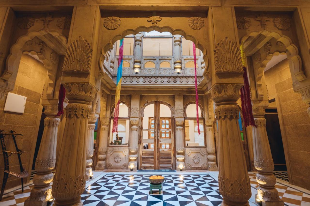 Hotel Dev Garh Jaisalmer Eksteriør bilde