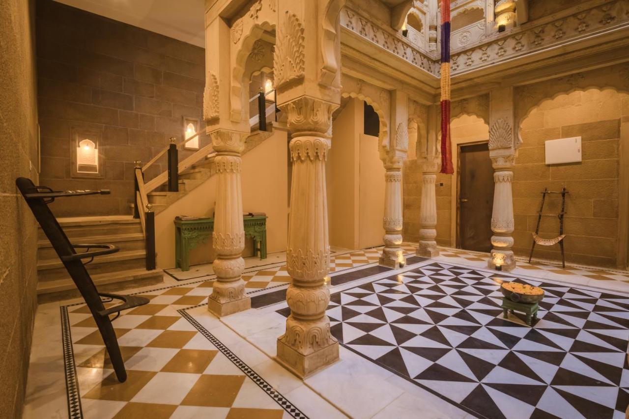 Hotel Dev Garh Jaisalmer Eksteriør bilde