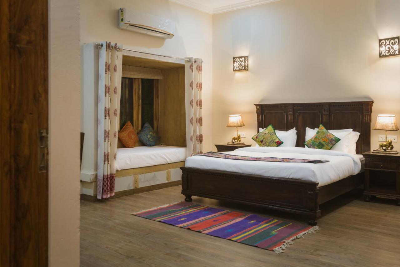 Hotel Dev Garh Jaisalmer Eksteriør bilde